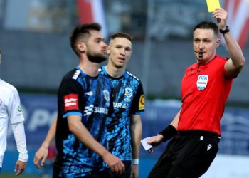 Sportske novosti – VIDEO Penal za Hajduk nije postojao? Pogledajte duel Livaje i Škaričića iz drugog kuta