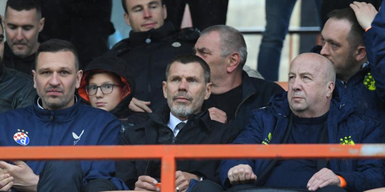 Sportske novosti – VIDEO: Zvonimir Boban dobio ovacije u Šibeniku, pored njega i Zajeca još jedan bivši igrač Dinama