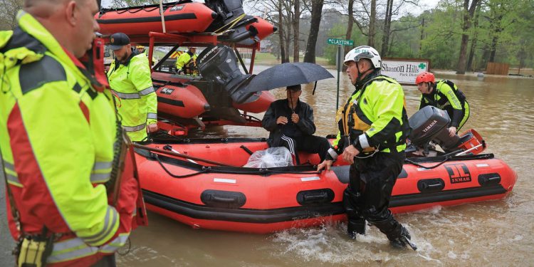 Što znati o jakim olujama i bljeskalicama poplava udarajući dijelove SAD -a