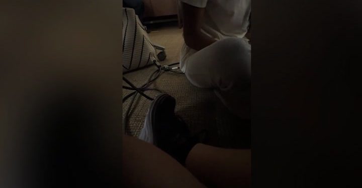 Studenti okamenjenih FSU -a sklonili su se pod stolovima tijekom pucanja | Vijesti