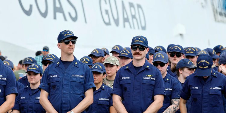 Supruga američke obalne straže uhićena zbog istekla vizu nakon sigurnosne provjere vojnog stanovanja