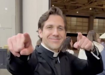 Svećenik kojeg prate milijuni ljudi na internetu: ‘Mnogi nisu svjesni ove opasnosti’