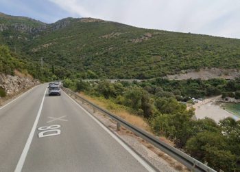 TEŠKA PROMETNA NESREĆA Kod plaže u Brsečinama poginuo mladić!