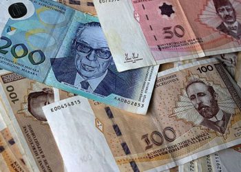 TROŠE MILIJUNE Novac iz javnog sektora završava u političkim strankama, a građani plaćaju kazne