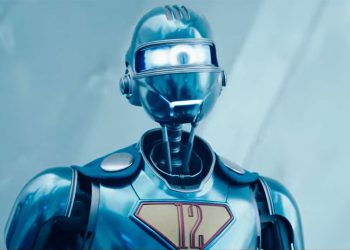 Taj robot koji se kimao u Superman Sneak Gleeku je tajna uspjeha Jamesa Gunna