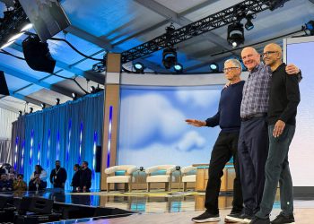 Tehno divovi izgubili 1,8 bilijuna dolara u dva dana, a direktori šute