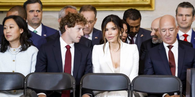 Tehnološki mogoti koji su se naletjeli iza Trumpa na inauguraciji izgubili su milijarde nakon najave o tarifama