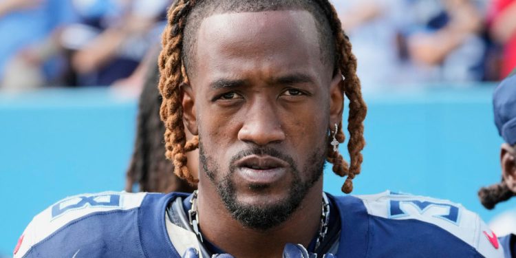 Texas Man tuži Titans Cornerback L’Arius Sneed tijekom prosinca pucajući na automobilu