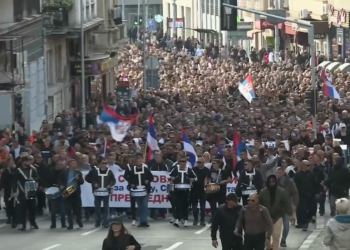 Tisuće skupa za VUCIC usred prosvjeda pod vodstvom studenata (videozapisi)-RT World News