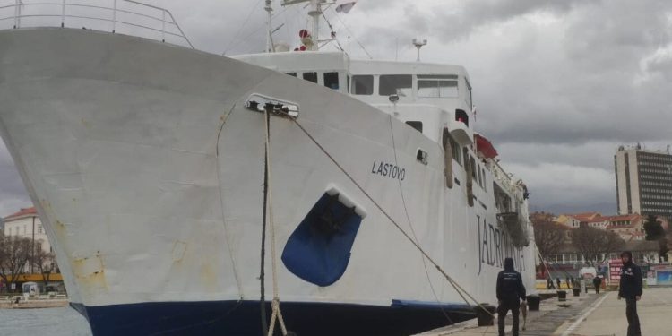 Trajekt Lastovo ide u staro željezo