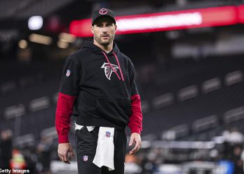 Tri momčadi ulaze u utrku kako bi trgovini Kirk Cousins ​​s povratnim udarcem željnim napustiti Atlanta Falcons