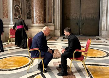 Trump i Zelenski pričali u Rimu prvi put nakon debakla u Bijelog kući