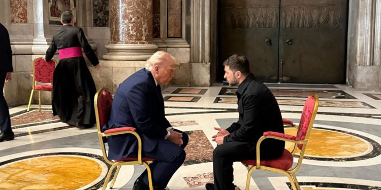 Trump i Zelenski pričali u Rimu prvi put nakon debakla u Bijelog kući