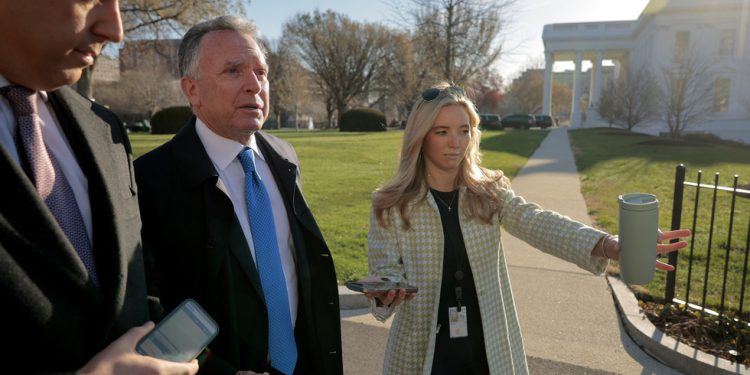 Trump izaslanik koji ponavlja ruske ‘gluposti’ – Zelensky – RT Rusija i bivši Sovjetski Savez