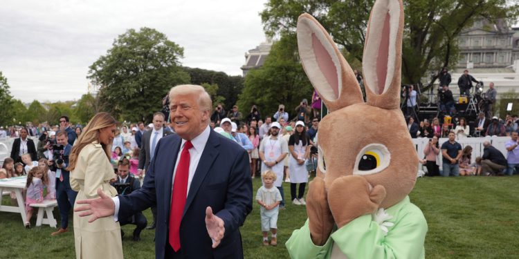 Trump kaže da vodi svijet – RT World News