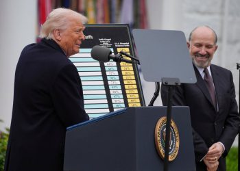 Trump napokon ide sve na tarifama, a slobodni trgovci s desne i lijeve su bijesne