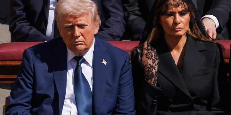 Trump otkriva svoj najbolji izbor za novog pape – sebe