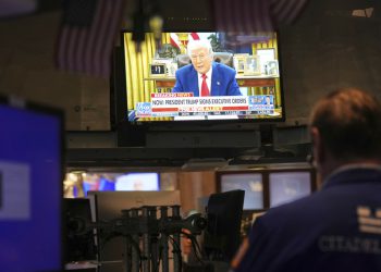 Trump priznaje da je reagirao na pad dionica – RT Business News