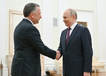 Trumpov izaslanik nastojao je uvjeriti Putina u smislu sporazuma o primirju – Bloomberg – RT World News