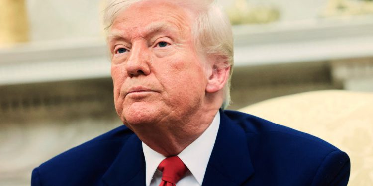 Trumpova najnovija: Bijela kuća stoji tvrtke na Trumpovim tarifama i tvrdi da 70 nacija želi pregovarati o novim ugovorima