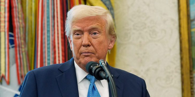 Trumpova ‘stop’ poruka za ruski Putin odjekuje Bidenov ‘ne’ od 2022