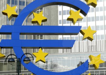 Trumpove tarife mogle bi koštati EU 1,25 bilijuna dolara – Studija – RT Business News