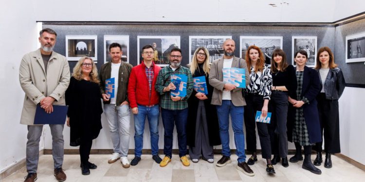 U prepunom Fotoklubu otvoren je četvrti Split foto salon, obavezno povirite izložbu