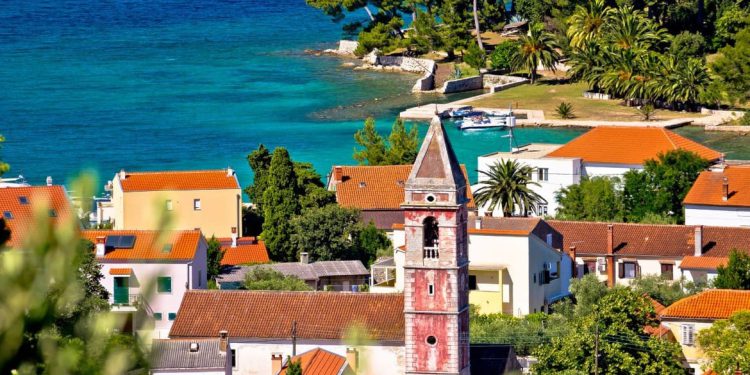 U prometnoj nesreći u Preku na Ugljanu nastradali maloljetnici