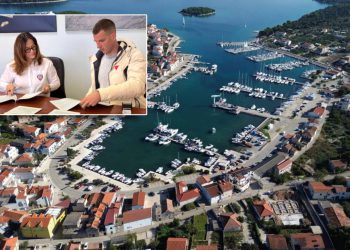 U prostorijama Lučke uprave Šibensko-kninske županije potpisan Ugovor o izvođenju radova na sanacija obalnog zida u luci Jezera