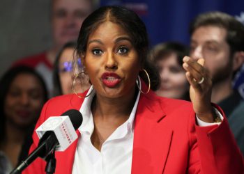 Učitelji u Chicagu postižu ugovor ugovore prvi put u više od desetljeća bez štrajka