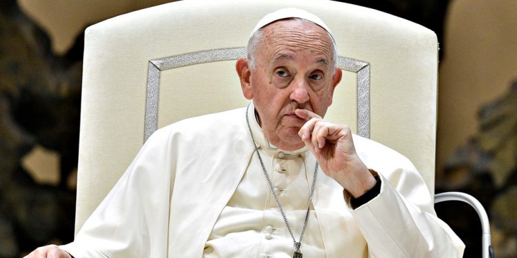 Ukrajinski bloger iz “Zelenskyja” ismijava Papinu smrt-RT Rusija i bivši Sovjetski Savez