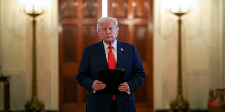 Ukrajinsko-rusko rat najnovije: SAD će „poduzeti propusnicu“ na mirovnom sporazumu ako uskoro nije postignut napredak, kaže Trump