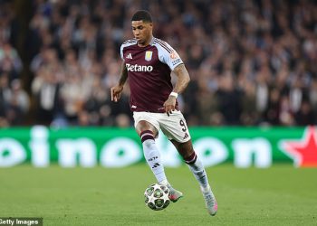 Unai Emery spreman je zamijeniti Ollieja Watkinsa nakon što ga je ostavio protiv PSG -a – ali evo zašto Marcus Rashford možda nije odgovor na Aston Villa’s br.