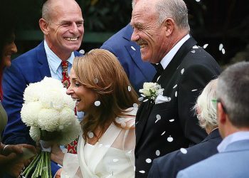 Unutar raskida 36-godišnjeg braka Wallyja Lewisa-kao bivša supruga Footy Icon i njihova djeca bojkotiraju njegovo zapanjujuće vjenčanje s novom ljubavlju