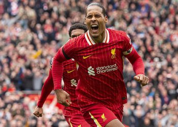 Unutarnja priča o tome zašto je Virgil van Dijk potpisao svoj novi ugovor Liverpoola: rivali Premier lige koji su ga željeli potpisati ovo ljeto imenovan i trenuci koji su zapečatili ugovor “ne lako”