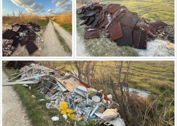 Usred prirode, uz put, netko odbacio građevinski otpad i gumene podloge od dječjeg igrališta!