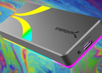 Uštedite 40% popusta na ovaj blještavi sakranski SSD (čvrsto stanje) kućište