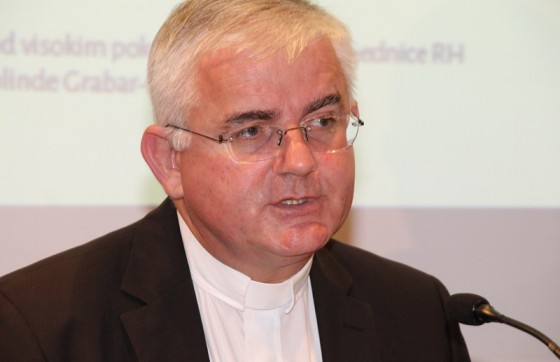 Uzinićeve dirljive riječi o papi Franju: ‘Pomogao mi je biti onakav biskup kakav sam želio biti’