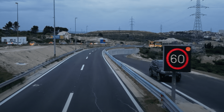 VIDEO Uklonjena privremena prometna regulacija na brzoj cesti Solin – Klis!