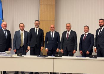 Veliki val obnove na jugu: Bačić potpisao ugovore za školu, Krvnikovu kuću, policiju i ambulantu