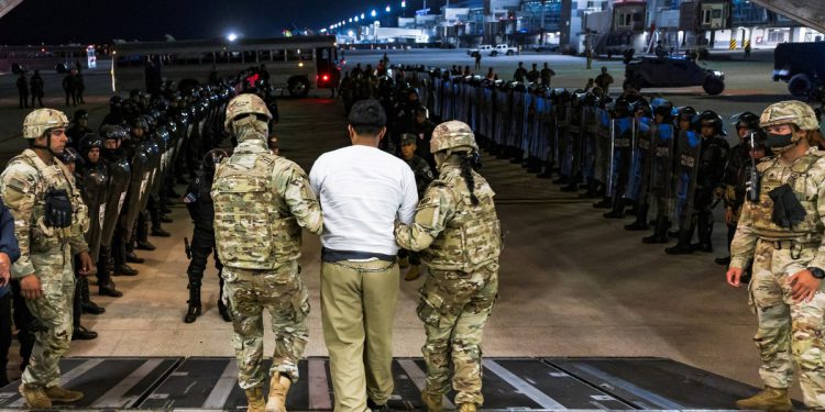 Venecuelanski vozač dostave je “nestao” nakon što je napravio pogrešan skretanje. Trumpova administracija tvrdi da znaju gdje je