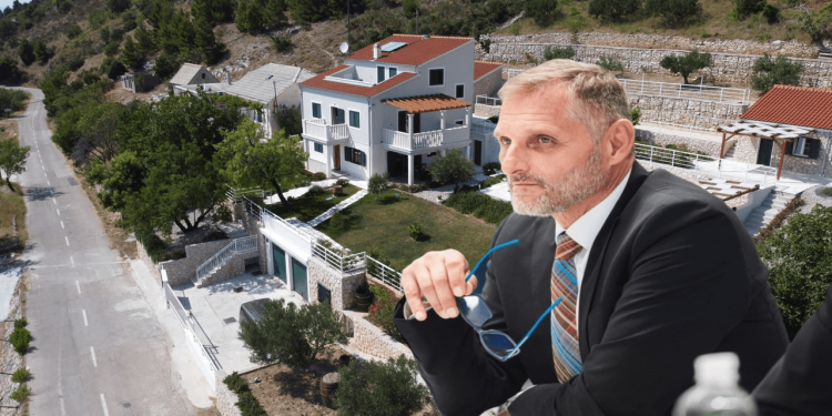 Vila Pokora i dalje egzistira u svom punom sjaju. Sada se otvara i drugi problem