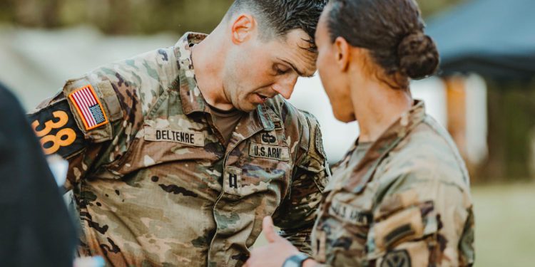 Vojnik postaje prva žena koja se natjecala u napornom natjecanju Rangera