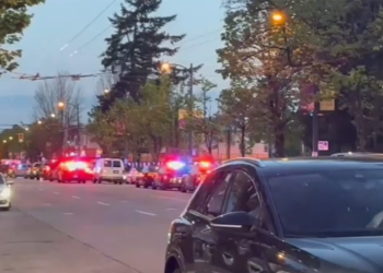 Vozač Vancouvera ulazi u gomilu ljudi koji pohađaju filipinski festival, ubijajući više žrtava