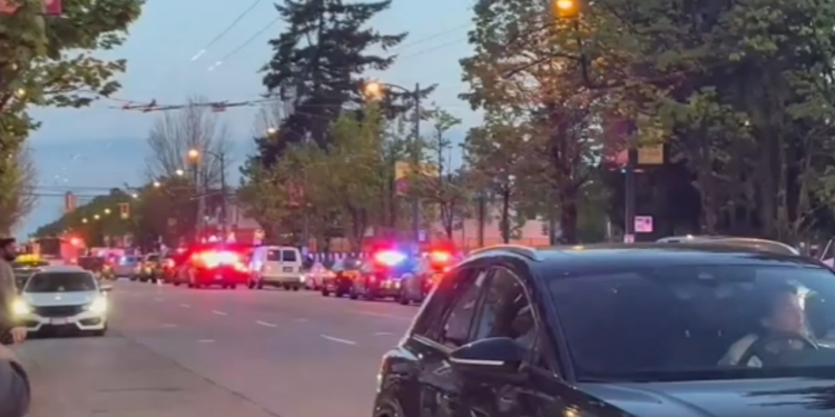 Vozač Vancouvera ulazi u gomilu ljudi koji pohađaju filipinski festival, ubijajući više žrtava