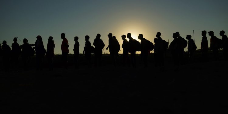 Vrhovni sud omogućio Trumpu deportacije na temelju ratnog zakona