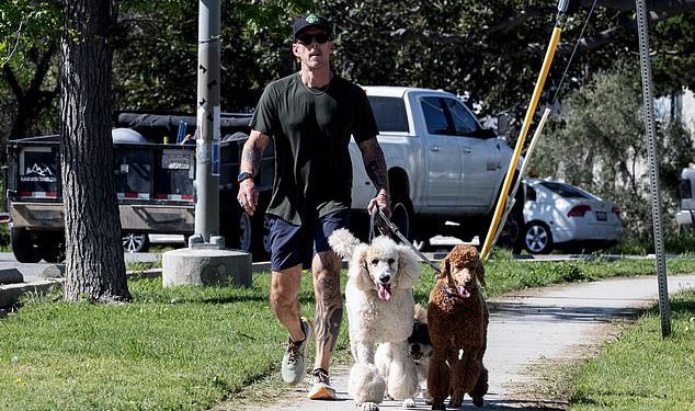 Weezer basista izdaje bizarnu izjavu nekoliko sati nakon što su policajci ustrijelili ženu “pokušaja ubojice”