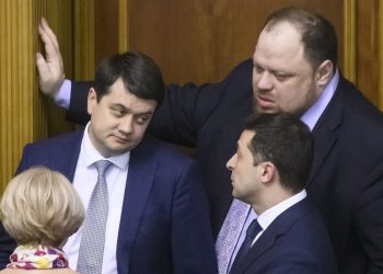 Zelensky bi lako mogao riješiti ratne izbore-bivši šef kampanje-RT Rusija i bivši Sovjetski Savez