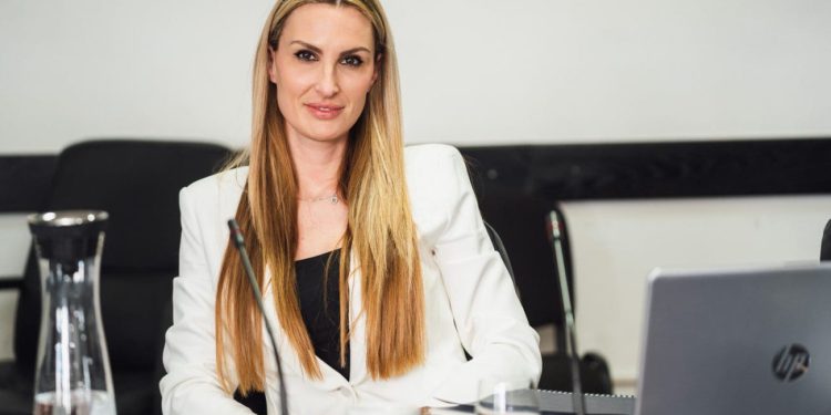 Zelić pozvala građane na predstavljanje idejnog rješenja garaže: “Šteta što se čekalo kraj mandata, ali ovaj projekt ćemo gurati do kraja”