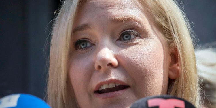 Žena koja je optužila britanski princ Andrew u Epstein Scandal Scandal Sex Trgovci je umrla